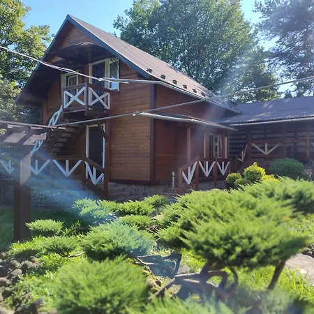 сосновий двір * Kossiw