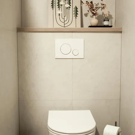 сосновий двір *