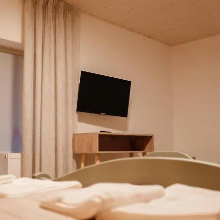 Hotel сосновий двір *