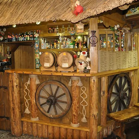 сосновий двір Hotel