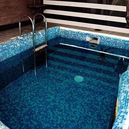 Hotel сосновий двір *