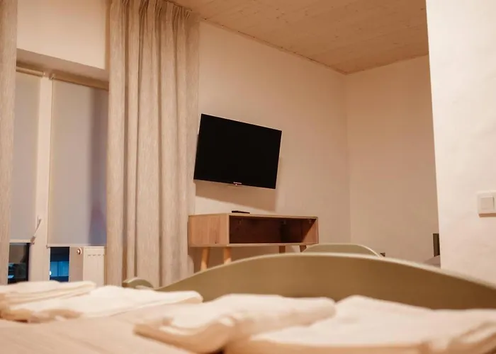 Hotel сосновий двір *