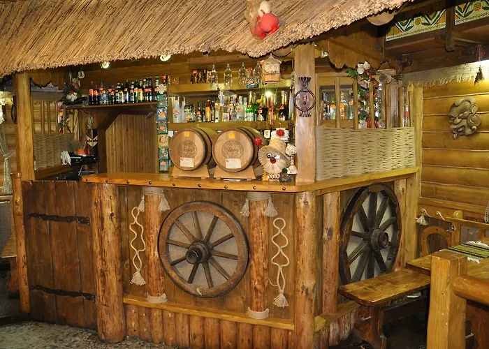 сосновий двір Hotel