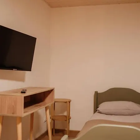 сосновий двір *