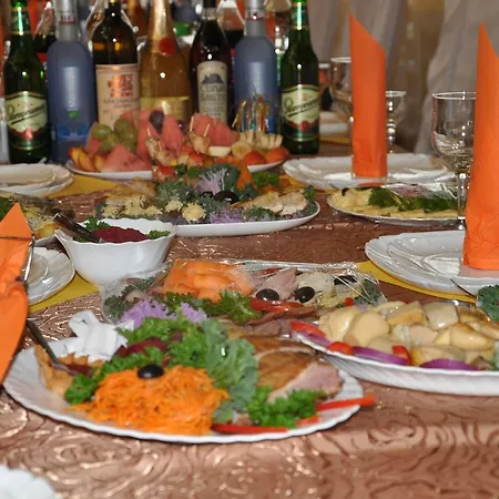 сосновий двір * Kossiv