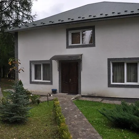 сосновий двір Hotel